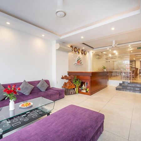 Twilight Beach Hotel Da Nang Exterior photo