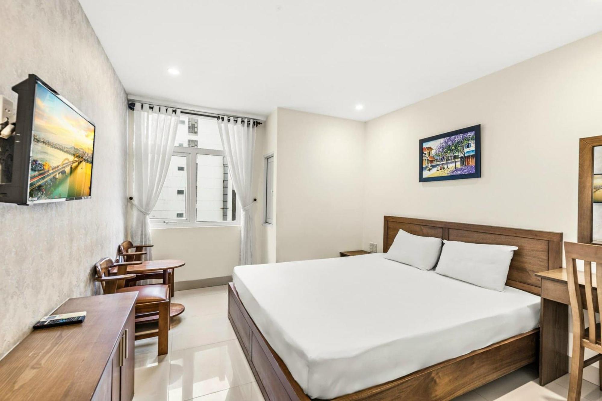 Twilight Beach Hotel Da Nang Exterior photo