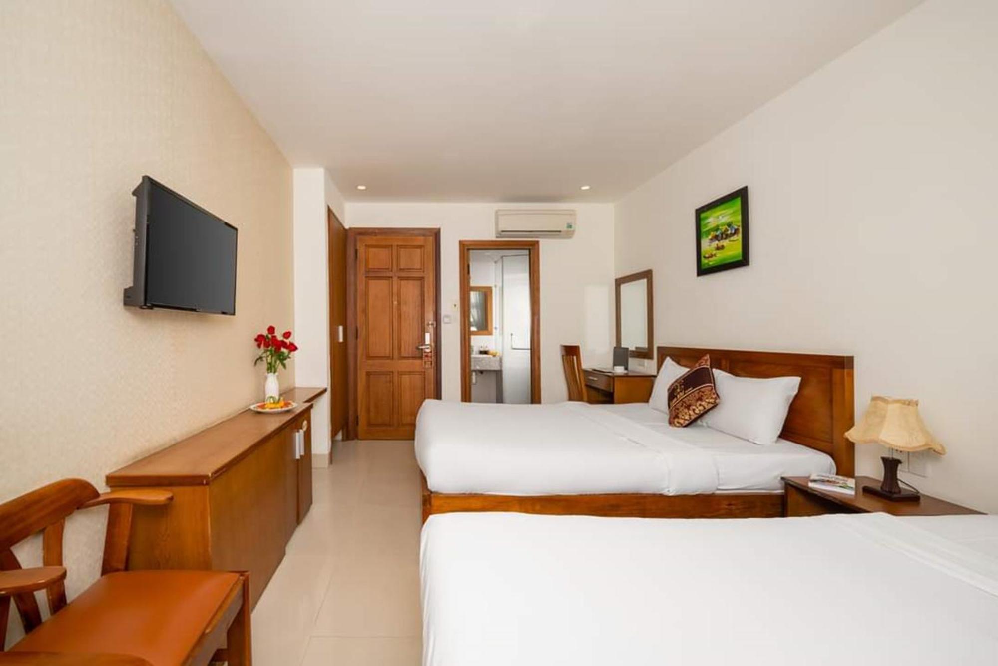 Twilight Beach Hotel Da Nang Exterior photo